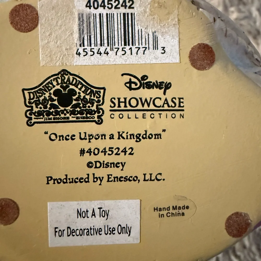 Disney Showcase Collection Figurine Base - Picture 6 of 8